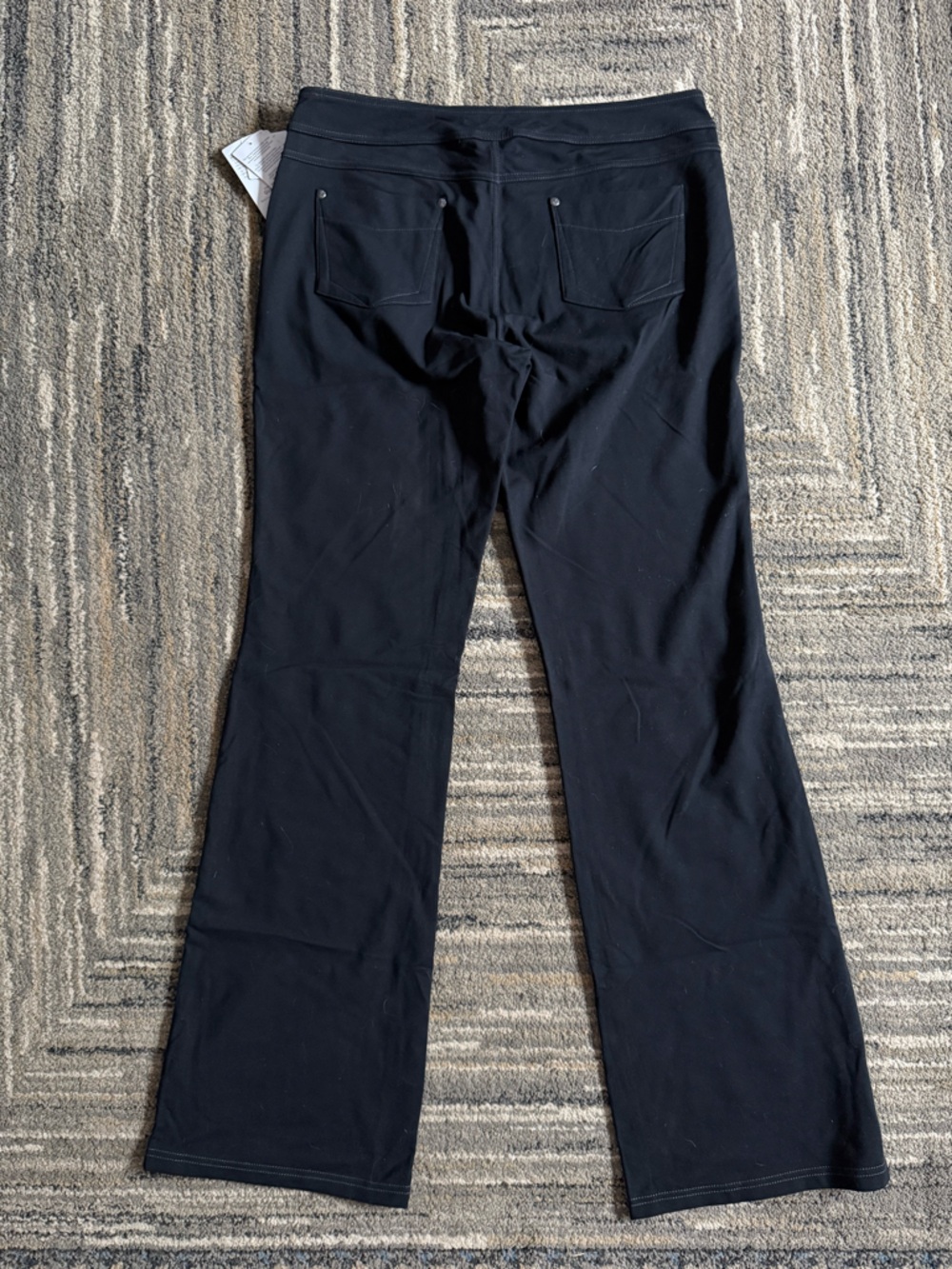 Women’s Athleta Bettona classic black pants.
